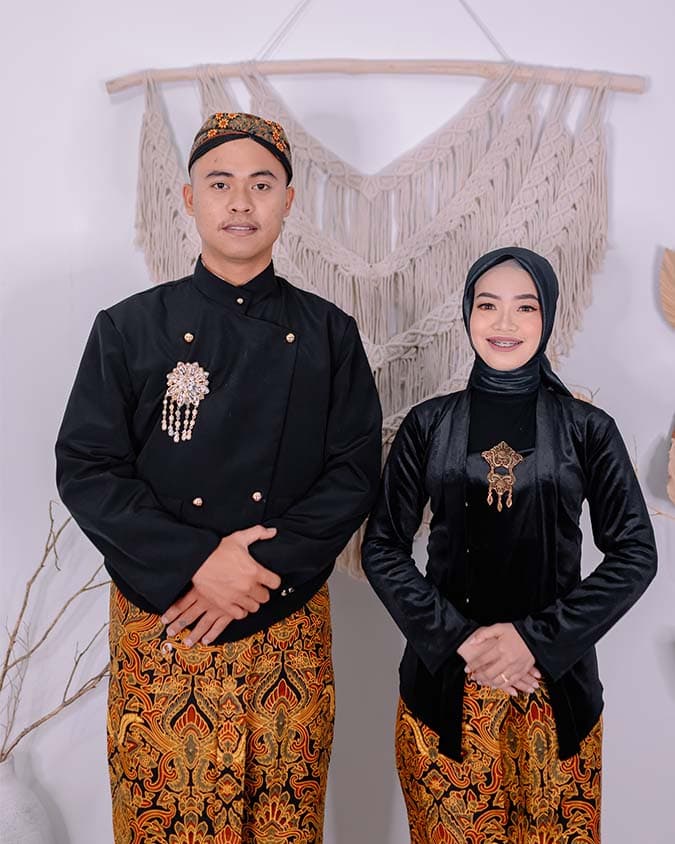 Ageng & Sri